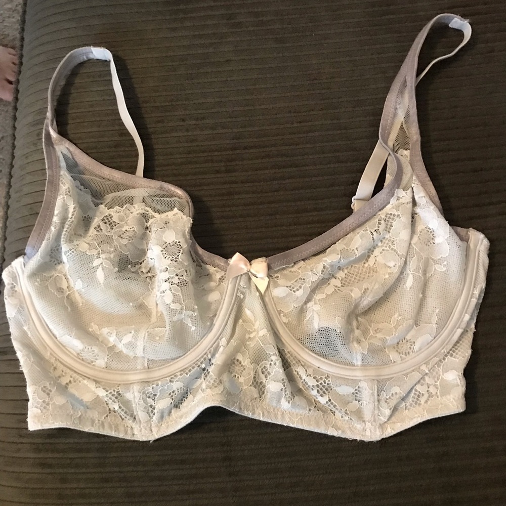 Victoria’s Secret Grey underwire bra